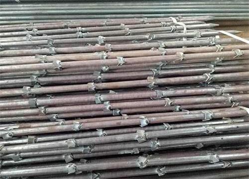 港南隧道钢花管